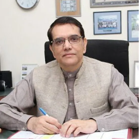 Dr.Roomi S. Hayat